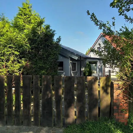 Ostwaldt * Kirchdorf (Vorpommern-Rugen)