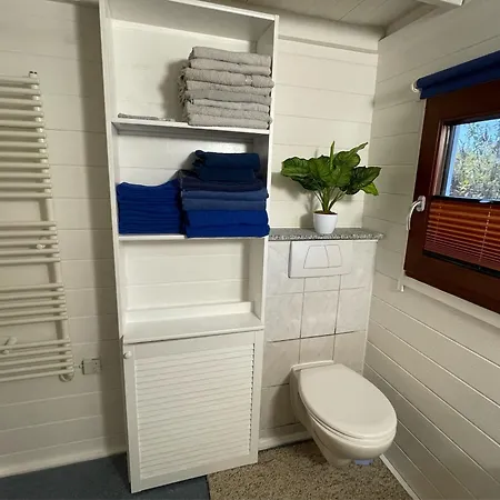 Ostwaldt * Kirchdorf (Vorpommern-Rugen)